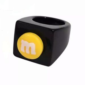 Acrylic ring "m&m's"